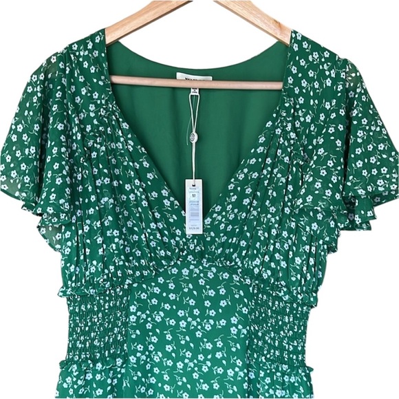 Max Studio Dresses & Skirts - Max Studio Green Ditsy Floral Flutter Sleeve Ruffle Midi Dress Medium
